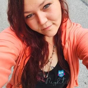 Meet your Posher, Leah